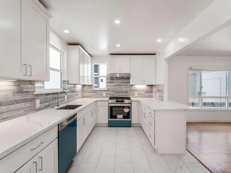 1305 Walnut St #1305 — Photo 11