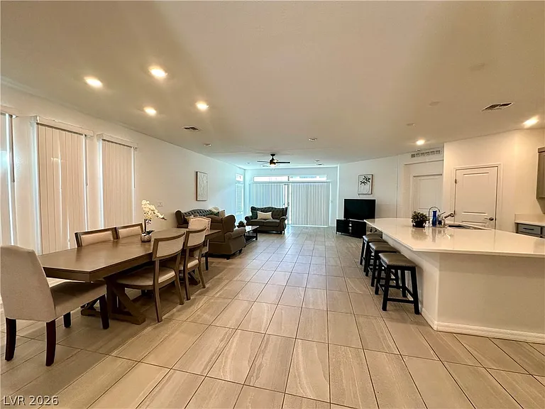 640 Stone Hammer Ave — Photo 5