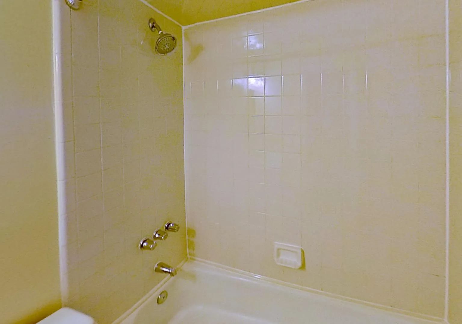 211 Washington Street — Photo 3