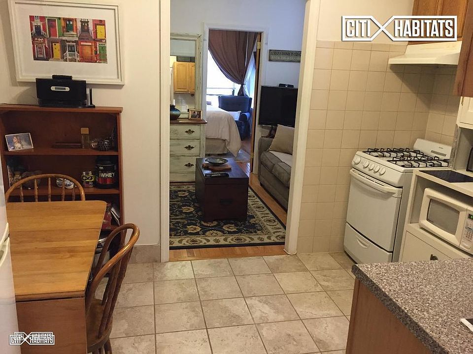 2nd image of 302 E 94th St APT 2B