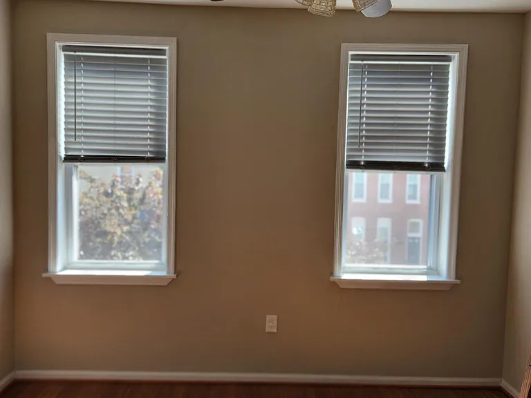 1110 S East Ave — Photo 6