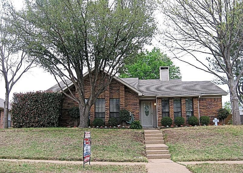 1st image of 817 Blue Oak Dr
