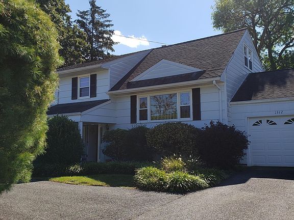 1312 Eatontown Blvd Oceanport Nj 07757 Mls 22132449 Zillow