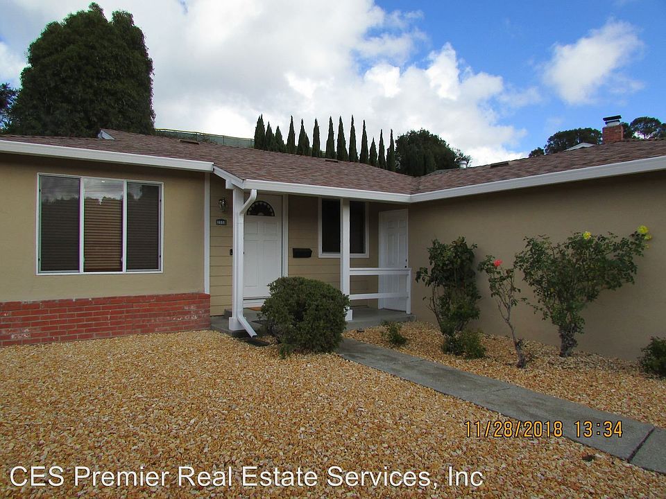 1st image of 2558 Shamrock Dr
