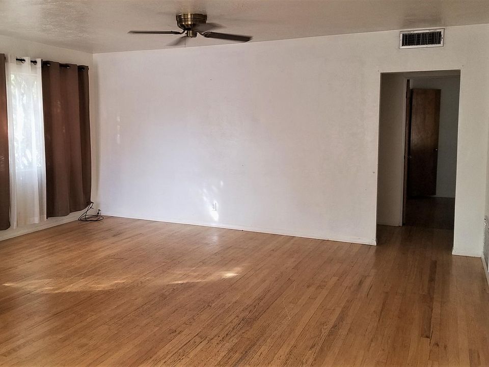2nd image of 324 Keathley Dr