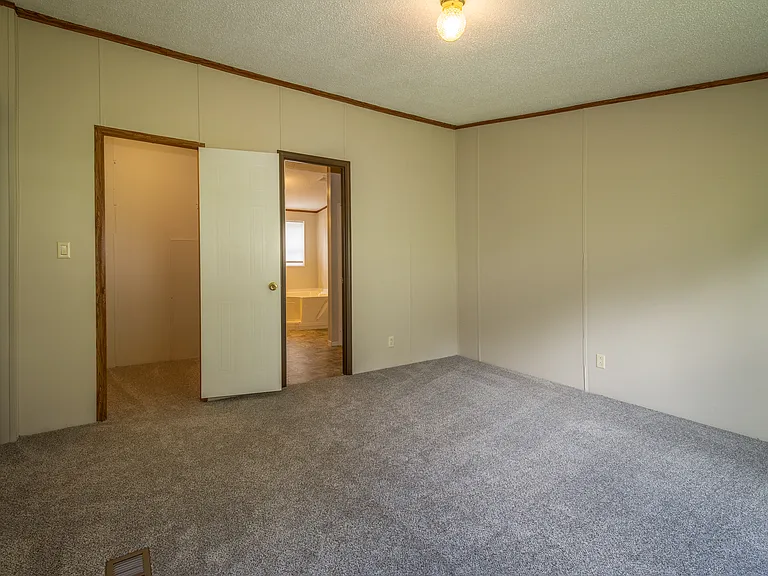 60 Brooklane Dr — Photo 15