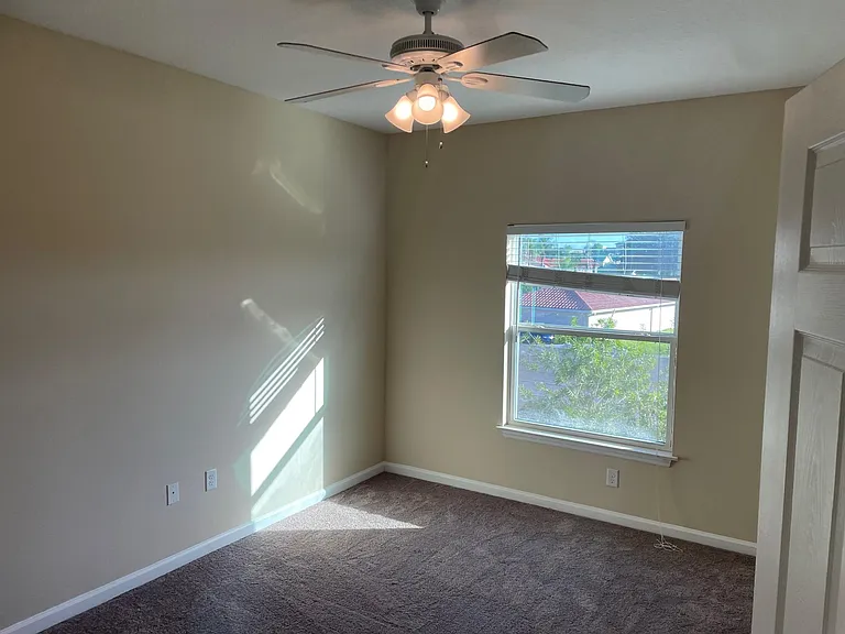 403 Bouchelle Dr #212 — Photo 13