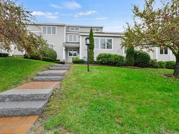 151 Westview Dr, Westford, MA 01886