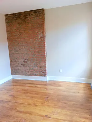 Rented by Uptown Flats LLC | media 37