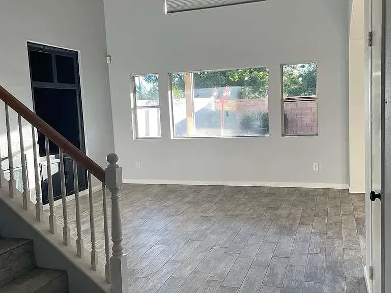 32808 Caserta Dr — Photo 4
