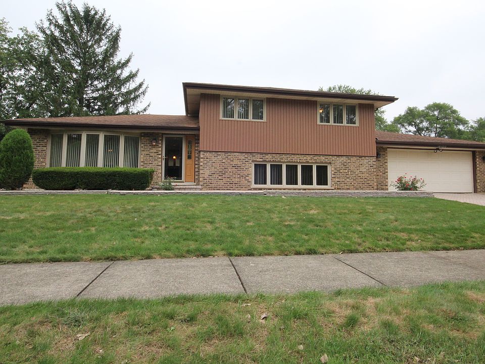 1st image of 10659 S Lori Ln