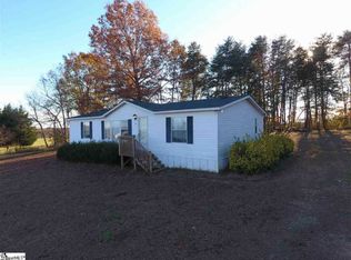 744 Ohenry Dr, Inman, SC 29349