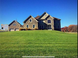 4098 Coplay Creek Rd N, Schnecksville, PA 18078