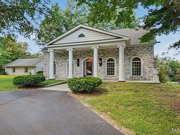 4th image of 13515 Bluff Hill Acres