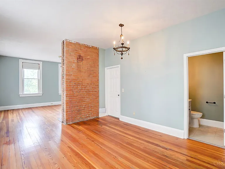 2158 Stratford Ave #2 — Photo 9