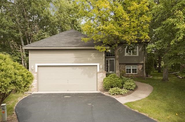Welcome home! Beautiful home in a great neighborhood!