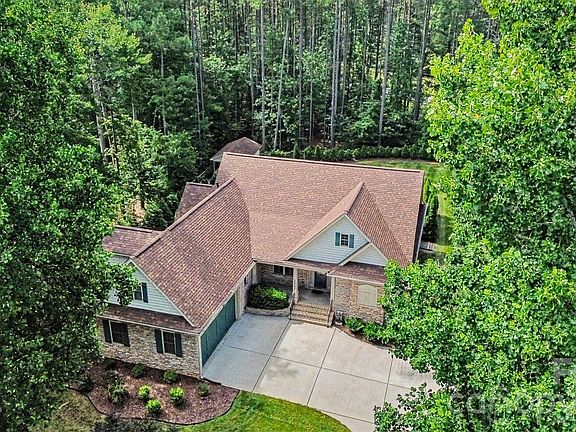2nd image of 2062 Brandt Rd