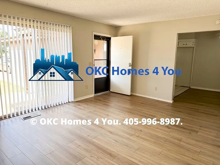 7022 Woodlake Dr — Photo 3