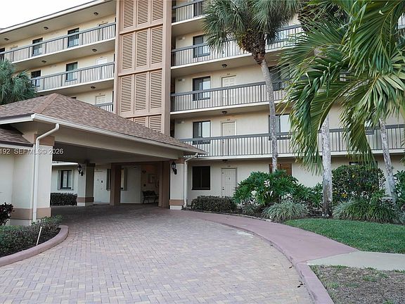 2nd image of 2101 Marina Isle Way APT 104