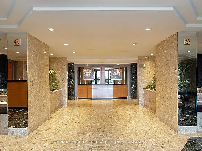 6 Humberline Dr #319 — Photo 16