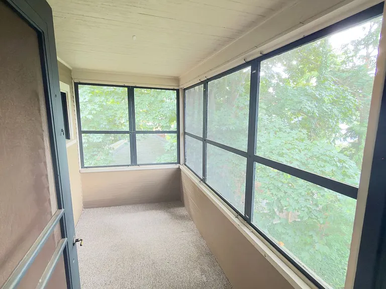 254 Warren Ave SE — Photo 24