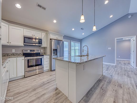 5th image of 5850 Trestle Way