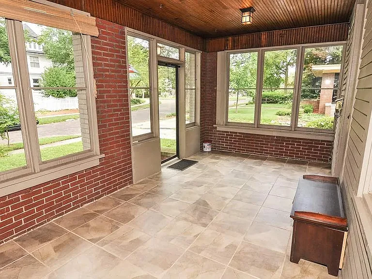 1005 Pontiac Ave — Photo 11