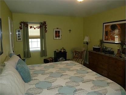 5th image of 16 Tucker Ave