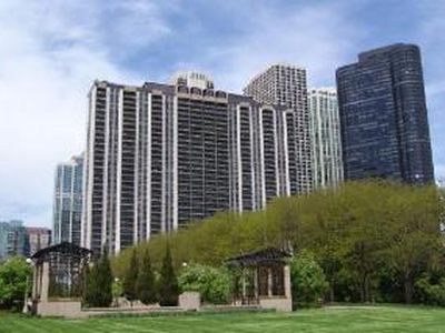 400 E Randolph St APT 3718, Chicago, IL, 60601