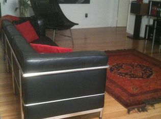 5429 Newcastle Ave APT 102, Encino, CA 91316