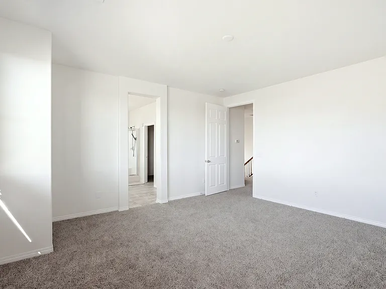 1364 Wellington Dr — Photo 11