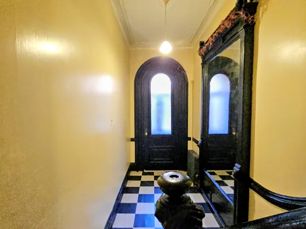 222 Union Street image 6 of 19