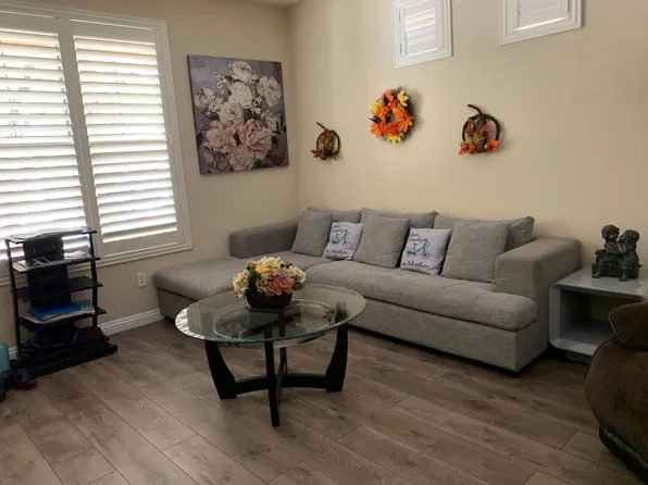 4223 Sugar Dr, Las Vegas, NV 89147