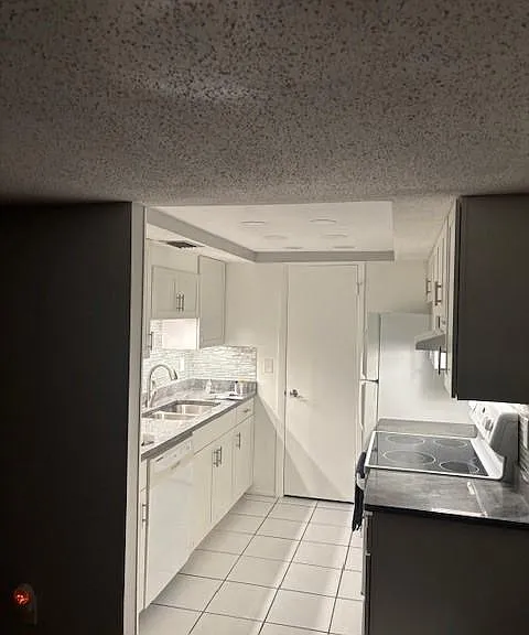 New Kitchen Lighting from DR