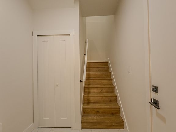 4th image of 163 175a St #103
