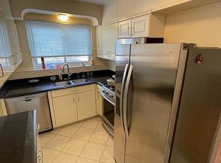 2302 33rd Ave, Astoria, NY 11106