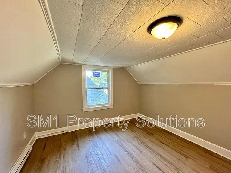 1020 Nancy Ln SE — Photo 10