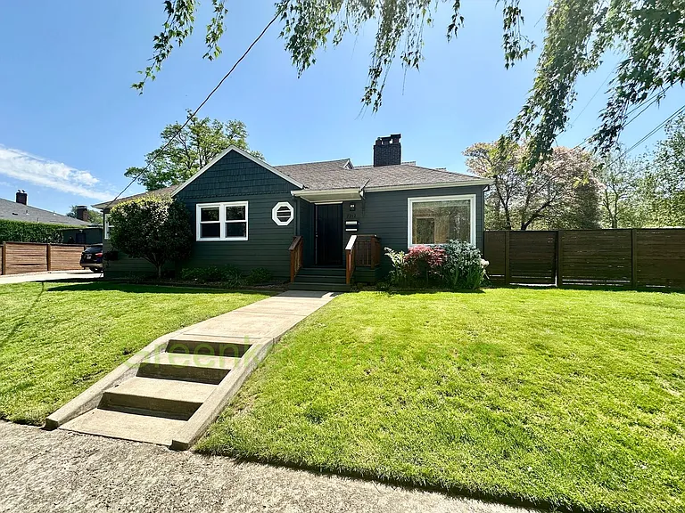 7212 NE Tillamook St — Photo 38