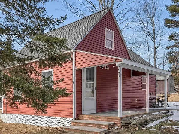 26 Thomas Drive, Hampstead, NH 03841