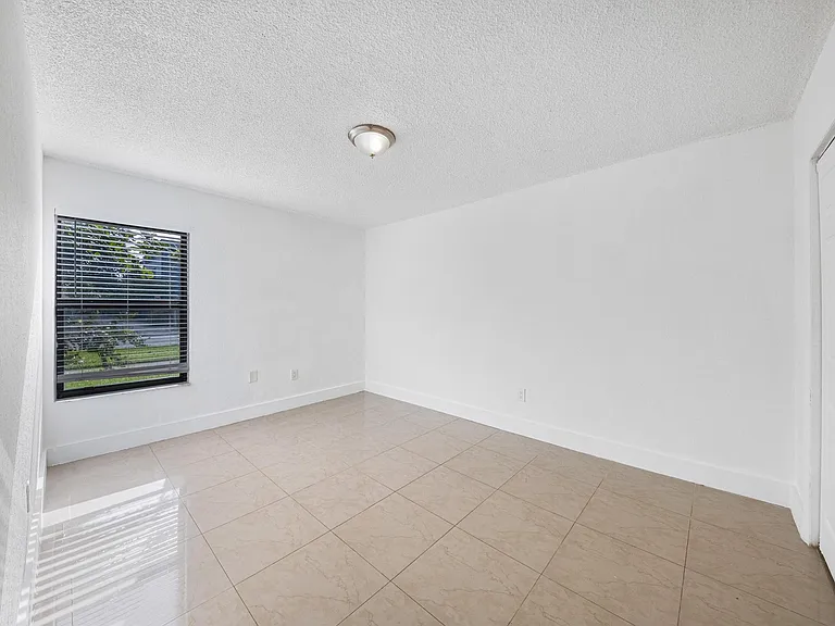 13251 Memorial Hwy #2 — Photo 5