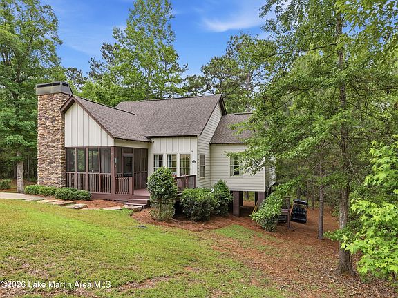 2nd image of 215 Camp Cir