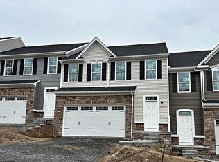 126 Magisk Ln, Morgantown, WV 26501