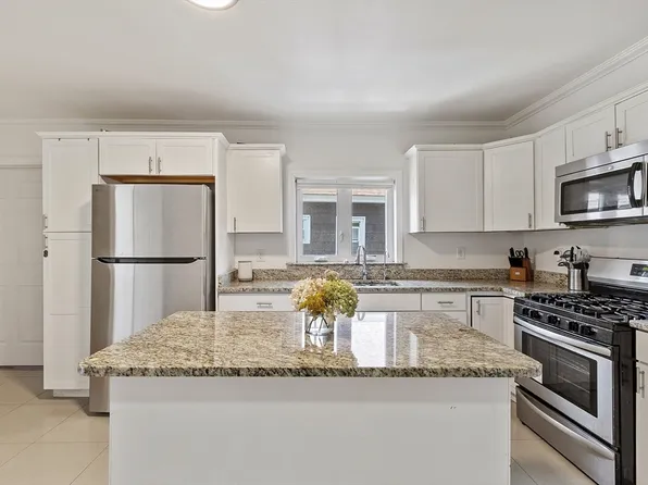 40-42 Perry Ave, Lawrence, MA 01841