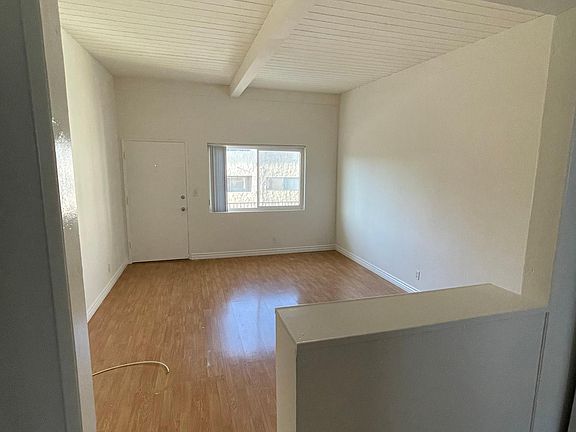 2nd image of 3730 Clarington Ave APT 9