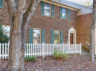 3925 E Valley Ct #E, Winston Salem, NC 27106