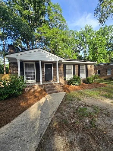 1106 Sherwood Dr Photo 1
