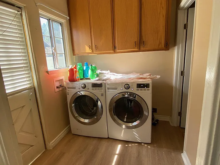 19 E Forest Ave — Photo 11