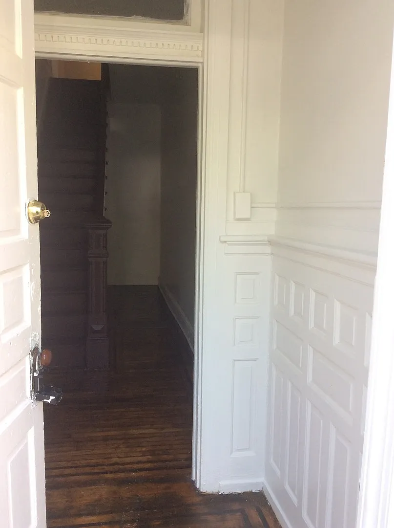 Building Photo - 258 E King St #1