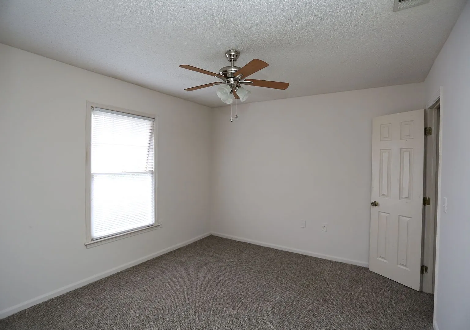 2 Bedroom at Stadium Walk — Photo 3