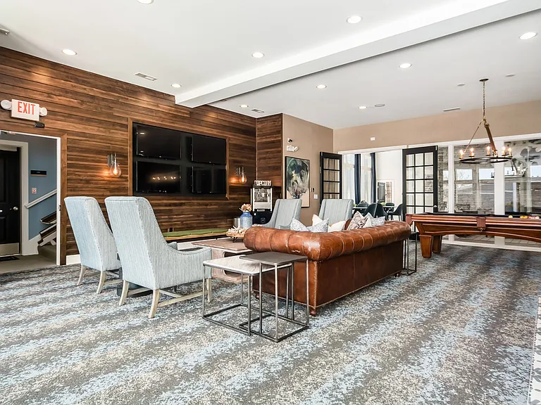 Alexander Park — Photo 14